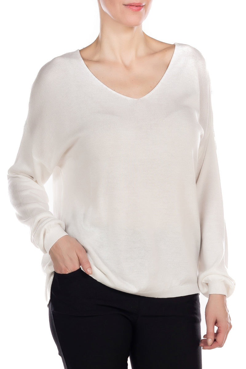 Long sleeve pullover top